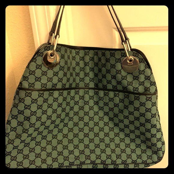 Gucci - Picture 1 of 7